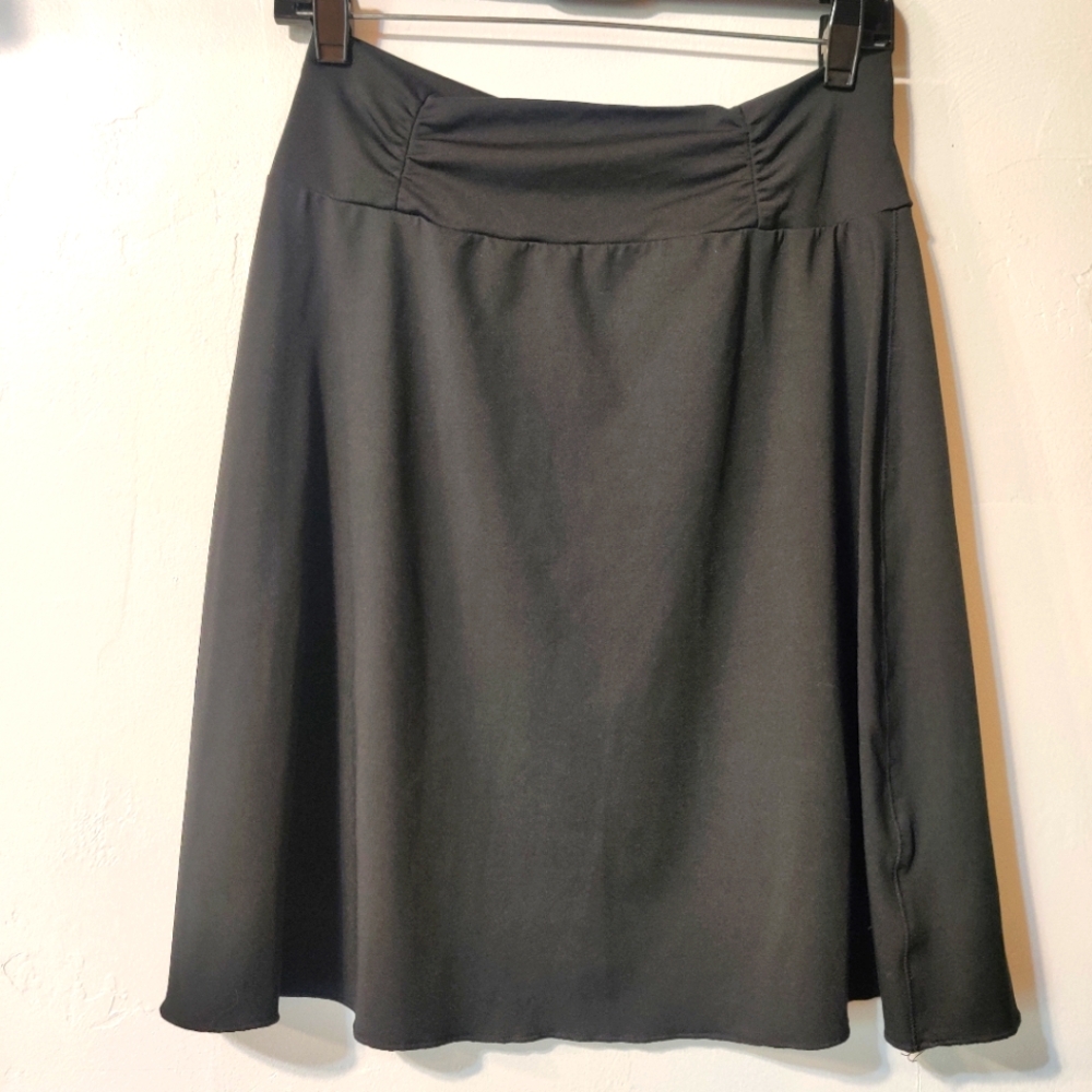 Tranquility Black Skirt Small
